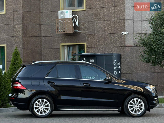 Черный Мерседес М-Класс, объемом двигателя 2.2 л и пробегом 182 тыс. км за 19500 $, фото 8 на Automoto.ua