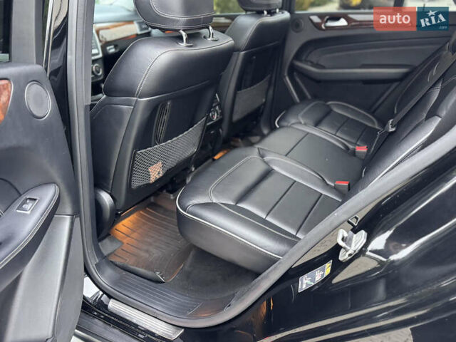 Чорний Мерседес М-Клас, об'ємом двигуна 2.99 л та пробігом 230 тис. км за 28700 $, фото 65 на Automoto.ua