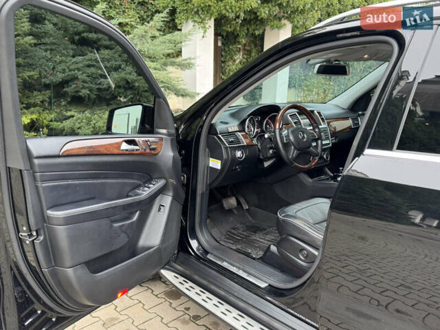 Чорний Мерседес М-Клас, об'ємом двигуна 2.99 л та пробігом 230 тис. км за 28700 $, фото 57 на Automoto.ua