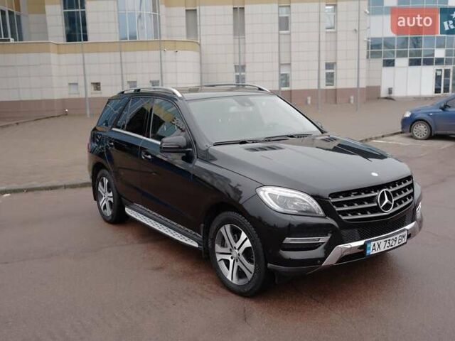 Черный Мерседес М-Класс, объемом двигателя 2.99 л и пробегом 255 тыс. км за 25000 $, фото 3 на Automoto.ua