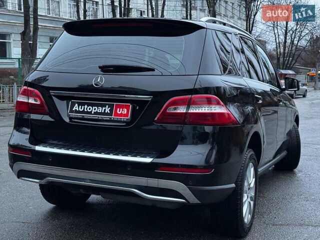 Черный Мерседес М-Класс, объемом двигателя 2.2 л и пробегом 205 тыс. км за 19490 $, фото 12 на Automoto.ua
