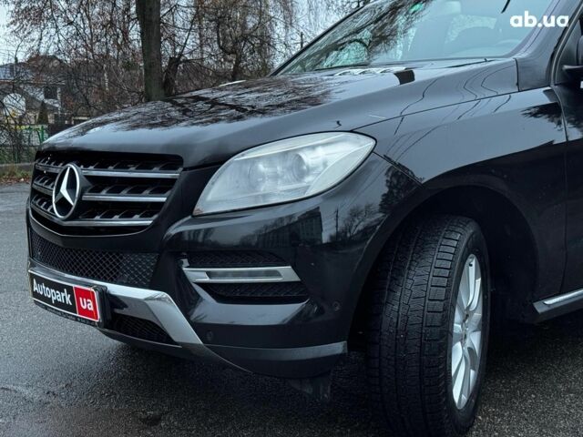 Черный Мерседес М-Класс, объемом двигателя 2.2 л и пробегом 205 тыс. км за 19490 $, фото 4 на Automoto.ua