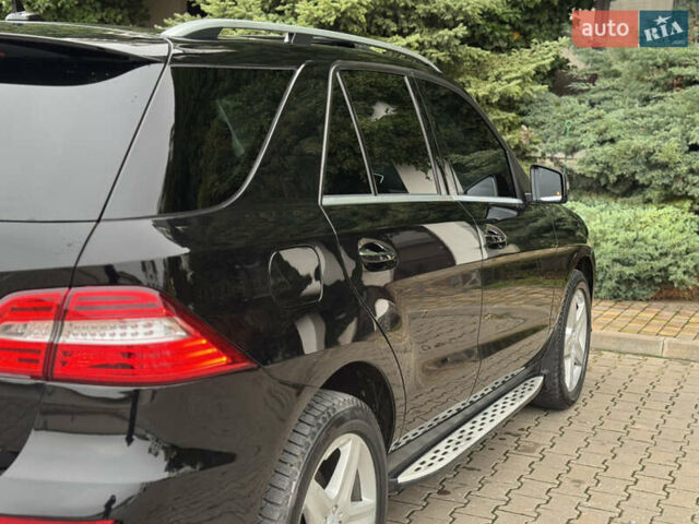 Чорний Мерседес М-Клас, об'ємом двигуна 2.99 л та пробігом 230 тис. км за 28700 $, фото 47 на Automoto.ua