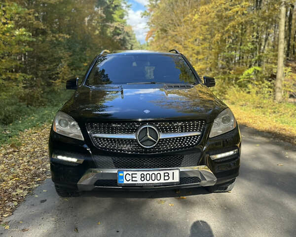 Мерседес М-Класс 2013 в Черновцах на Automoto.ua Черный Мерседес М-Класс, объемом двигателя 2.99 л и пробегом 297 тыс. км за 18500 $, фото 9 на Automoto.ua