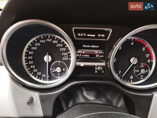 Черный Мерседес М-Класс, объемом двигателя 2.14 л и пробегом 220 тыс. км за 21000 $, фото 26 на Automoto.ua