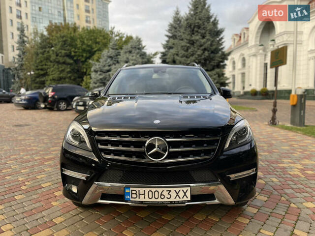 Мерседес М-Класс 2013 в Одессе на Automoto.ua Черный Мерседес М-Класс, объемом двигателя 2.99 л и пробегом 150 тыс. км за 19500 $, фото 23 на Automoto.ua