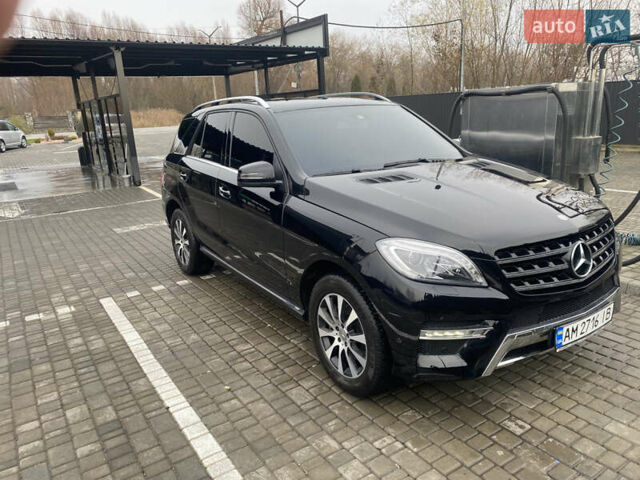 Чорний Мерседес М-Клас, об'ємом двигуна 2.2 л та пробігом 238 тис. км за 18600 $, фото 2 на Automoto.ua