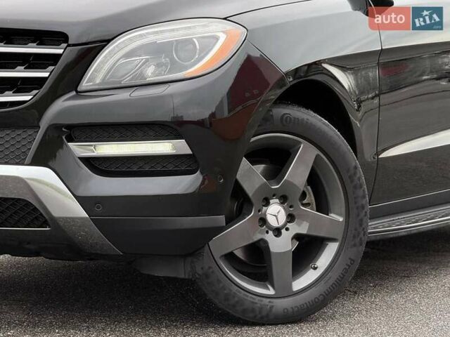 Черный Мерседес М-Класс, объемом двигателя 3.5 л и пробегом 331 тыс. км за 16950 $, фото 6 на Automoto.ua