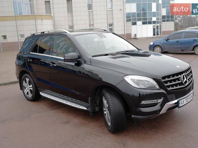 Черный Мерседес М-Класс, объемом двигателя 2.99 л и пробегом 255 тыс. км за 25000 $, фото 9 на Automoto.ua