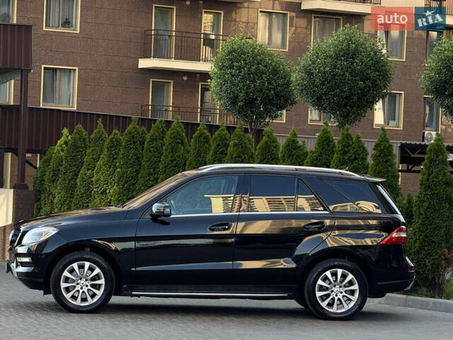 Черный Мерседес М-Класс, объемом двигателя 2.2 л и пробегом 182 тыс. км за 19500 $, фото 12 на Automoto.ua