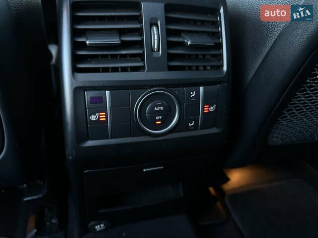 Черный Мерседес М-Класс, объемом двигателя 3 л и пробегом 377 тыс. км за 23500 $, фото 26 на Automoto.ua