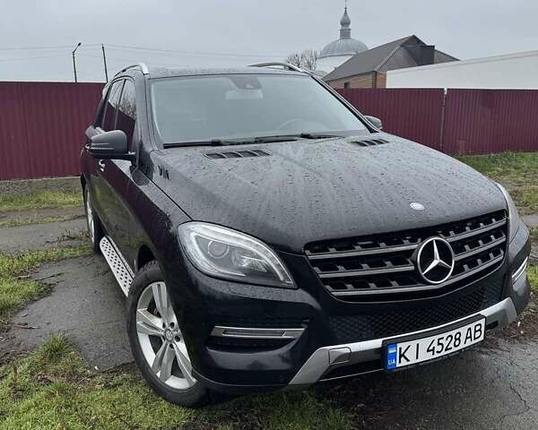 Черный Мерседес М-Класс, объемом двигателя 2.99 л и пробегом 250 тыс. км за 24500 $, фото 6 на Automoto.ua