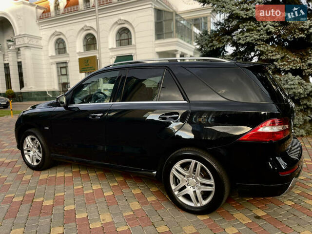 Мерседес М-Класс 2013 в Одессе на Automoto.ua Черный Мерседес М-Класс, объемом двигателя 2.99 л и пробегом 150 тыс. км за 19500 $, фото 6 на Automoto.ua