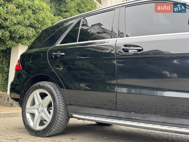 Чорний Мерседес М-Клас, об'ємом двигуна 2.99 л та пробігом 230 тис. км за 28700 $, фото 25 на Automoto.ua