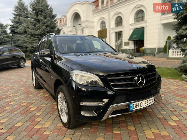 Мерседес М-Класс 2013 в Одессе на Automoto.ua Черный Мерседес М-Класс, объемом двигателя 2.99 л и пробегом 150 тыс. км за 19500 $, фото 21 на Automoto.ua