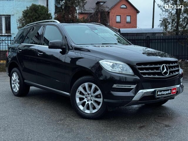 Черный Мерседес М-Класс, объемом двигателя 2.2 л и пробегом 205 тыс. км за 19490 $, фото 7 на Automoto.ua