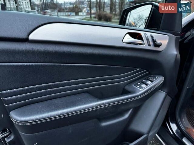 Черный Мерседес М-Класс, объемом двигателя 2.2 л и пробегом 205 тыс. км за 19490 $, фото 28 на Automoto.ua