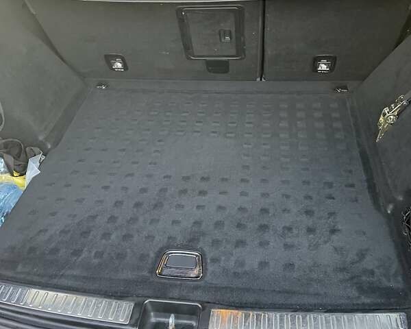 Черный Мерседес М-Класс, объемом двигателя 2.99 л и пробегом 250 тыс. км за 24500 $, фото 26 на Automoto.ua