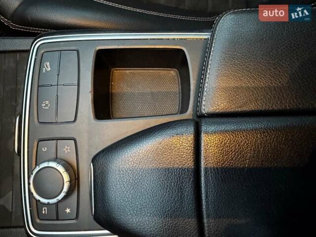 Черный Мерседес М-Класс, объемом двигателя 2.2 л и пробегом 205 тыс. км за 19490 $, фото 37 на Automoto.ua