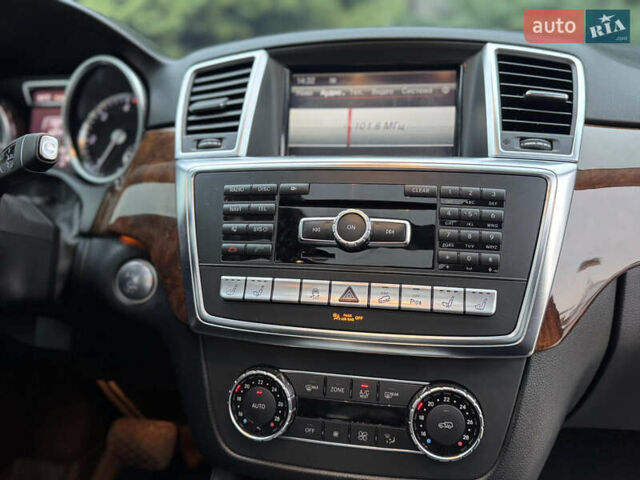 Чорний Мерседес М-Клас, об'ємом двигуна 2.99 л та пробігом 230 тис. км за 28700 $, фото 84 на Automoto.ua