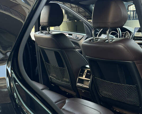 Черный Мерседес М-Класс, объемом двигателя 2.2 л и пробегом 182 тыс. км за 19500 $, фото 32 на Automoto.ua