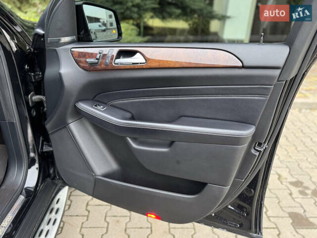 Чорний Мерседес М-Клас, об'ємом двигуна 2.99 л та пробігом 230 тис. км за 28700 $, фото 76 на Automoto.ua