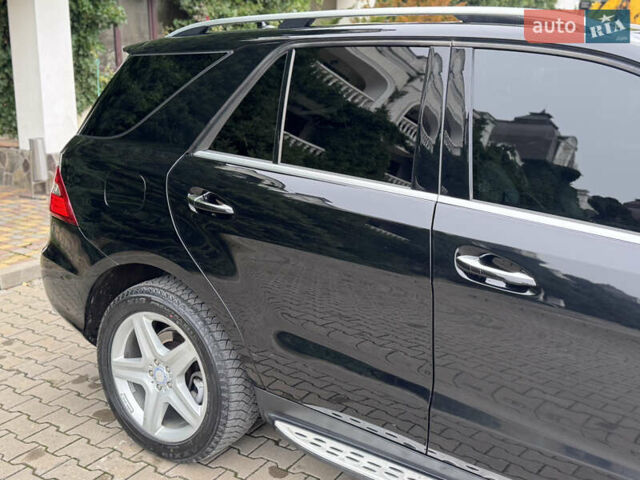 Чорний Мерседес М-Клас, об'ємом двигуна 2.99 л та пробігом 230 тис. км за 28700 $, фото 24 на Automoto.ua