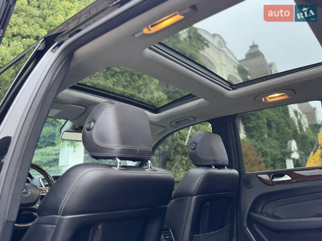 Чорний Мерседес М-Клас, об'ємом двигуна 2.99 л та пробігом 230 тис. км за 28700 $, фото 70 на Automoto.ua