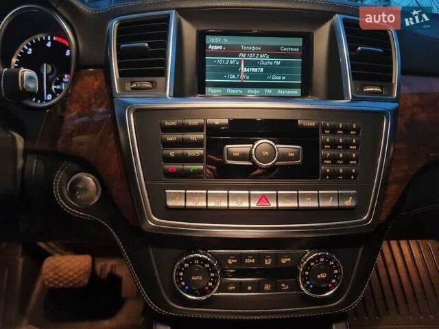 Черный Мерседес М-Класс, объемом двигателя 3 л и пробегом 215 тыс. км за 23000 $, фото 15 на Automoto.ua