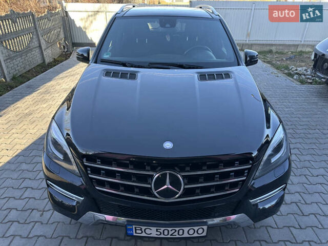 Черный Мерседес М-Класс, объемом двигателя 3 л и пробегом 377 тыс. км за 23500 $, фото 5 на Automoto.ua