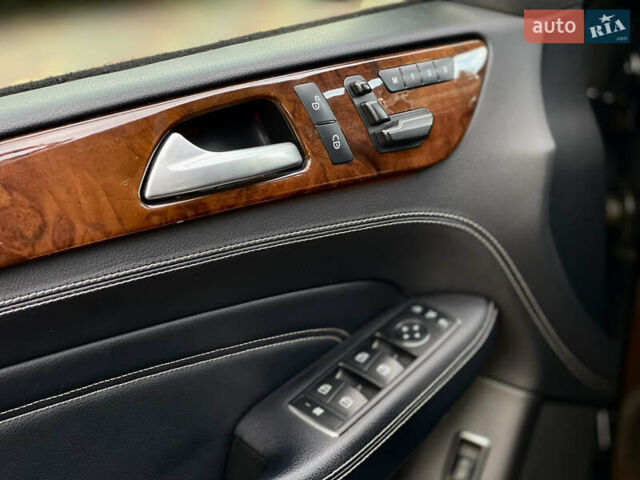 Мерседес М-Класс 2013 в Одессе на Automoto.ua Черный Мерседес М-Класс, объемом двигателя 2.99 л и пробегом 150 тыс. км за 19500 $, фото 33 на Automoto.ua