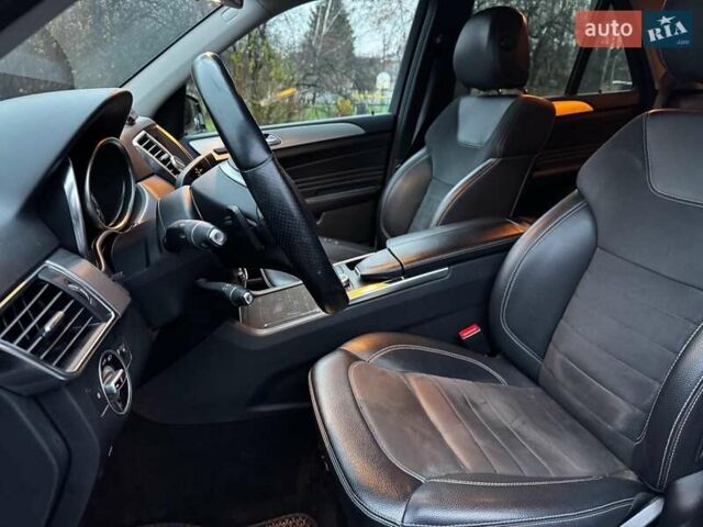 Черный Мерседес М-Класс, объемом двигателя 2.2 л и пробегом 205 тыс. км за 19490 $, фото 31 на Automoto.ua