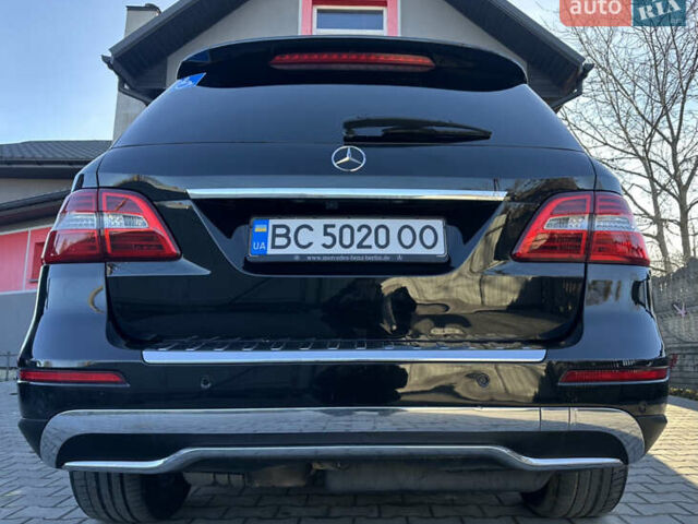 Черный Мерседес М-Класс, объемом двигателя 3 л и пробегом 377 тыс. км за 23500 $, фото 24 на Automoto.ua