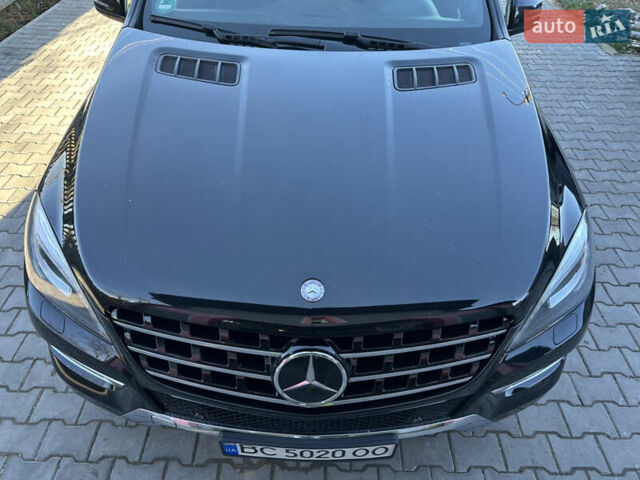 Черный Мерседес М-Класс, объемом двигателя 3 л и пробегом 377 тыс. км за 23500 $, фото 1 на Automoto.ua