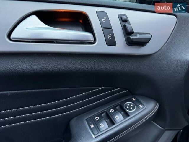 Черный Мерседес М-Класс, объемом двигателя 2.2 л и пробегом 205 тыс. км за 19490 $, фото 29 на Automoto.ua