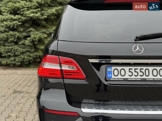 Чорний Мерседес М-Клас, об'ємом двигуна 2.99 л та пробігом 230 тис. км за 28700 $, фото 41 на Automoto.ua