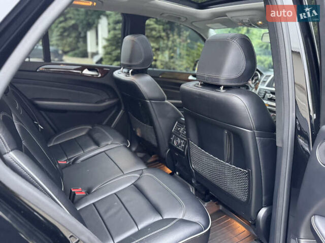 Чорний Мерседес М-Клас, об'ємом двигуна 2.99 л та пробігом 230 тис. км за 28700 $, фото 73 на Automoto.ua