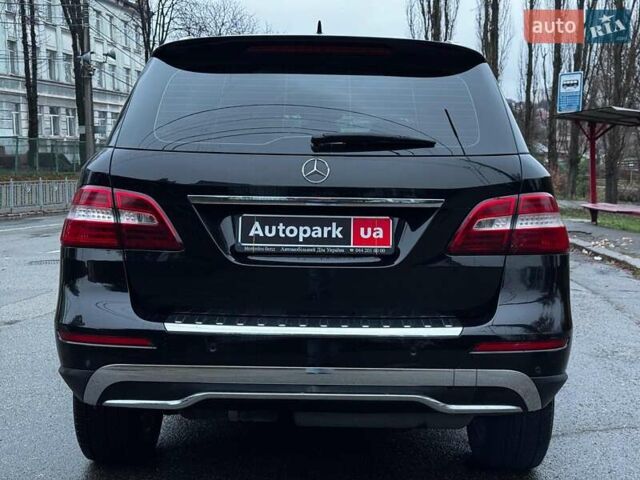 Черный Мерседес М-Класс, объемом двигателя 2.2 л и пробегом 205 тыс. км за 19490 $, фото 13 на Automoto.ua