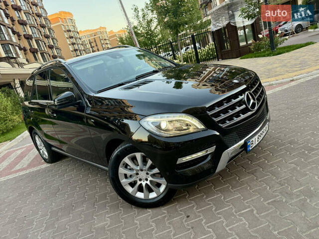 Чорний Мерседес М-Клас, об'ємом двигуна 2.14 л та пробігом 145 тис. км за 24500 $, фото 4 на Automoto.ua