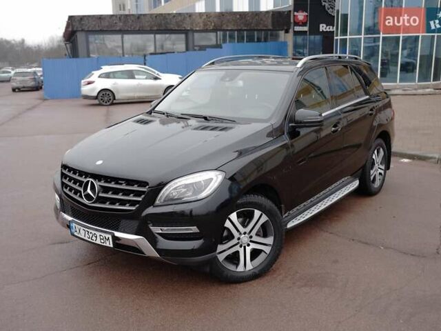 Черный Мерседес М-Класс, объемом двигателя 2.99 л и пробегом 255 тыс. км за 25000 $, фото 8 на Automoto.ua