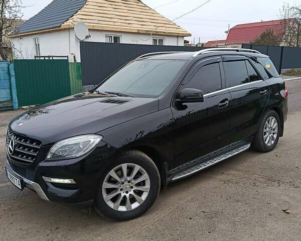 Черный Мерседес М-Класс, объемом двигателя 2.14 л и пробегом 172 тыс. км за 24000 $, фото 28 на Automoto.ua