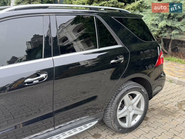 Чорний Мерседес М-Клас, об'ємом двигуна 2.99 л та пробігом 230 тис. км за 28700 $, фото 26 на Automoto.ua