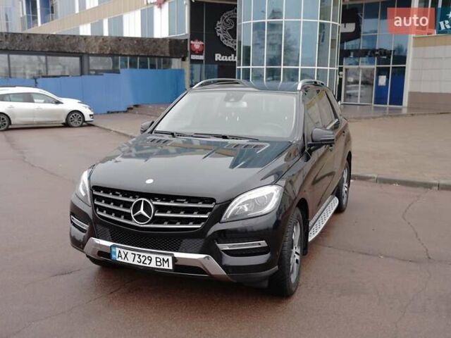 Черный Мерседес М-Класс, объемом двигателя 2.99 л и пробегом 255 тыс. км за 25000 $, фото 2 на Automoto.ua