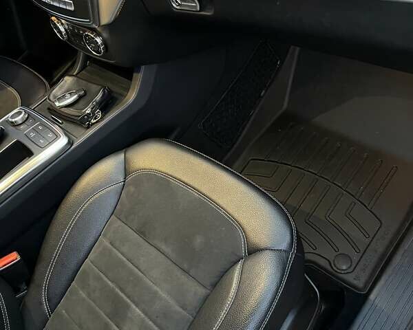 Черный Мерседес М-Класс, объемом двигателя 2.99 л и пробегом 250 тыс. км за 24500 $, фото 19 на Automoto.ua