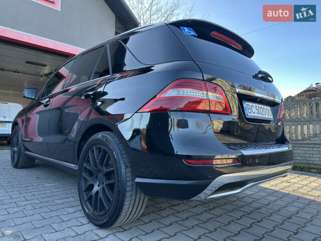 Черный Мерседес М-Класс, объемом двигателя 3 л и пробегом 377 тыс. км за 23500 $, фото 14 на Automoto.ua