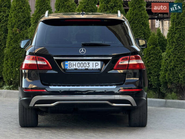 Черный Мерседес М-Класс, объемом двигателя 2.2 л и пробегом 182 тыс. км за 19500 $, фото 36 на Automoto.ua