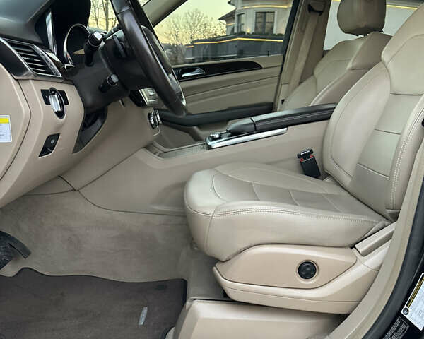 Черный Мерседес М-Класс, объемом двигателя 2.99 л и пробегом 297 тыс. км за 17900 $, фото 30 на Automoto.ua