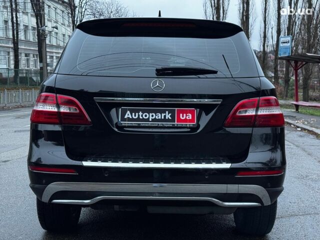 Черный Мерседес М-Класс, объемом двигателя 2.2 л и пробегом 205 тыс. км за 19490 $, фото 13 на Automoto.ua