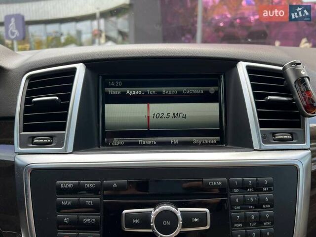 Черный Мерседес М-Класс, объемом двигателя 2.99 л и пробегом 280 тыс. км за 21990 $, фото 20 на Automoto.ua