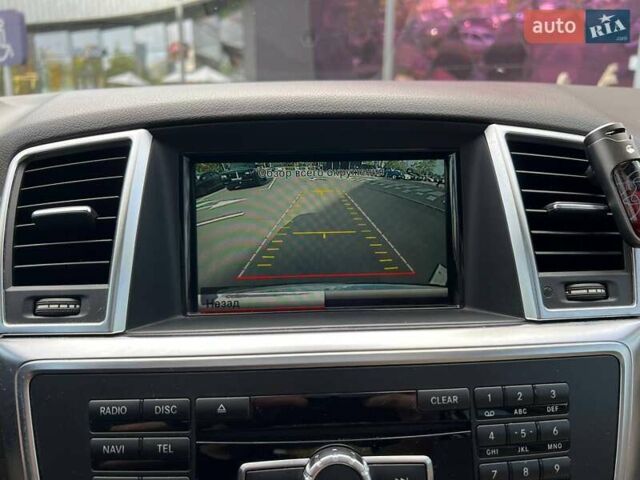 Черный Мерседес М-Класс, объемом двигателя 2.99 л и пробегом 280 тыс. км за 21990 $, фото 21 на Automoto.ua